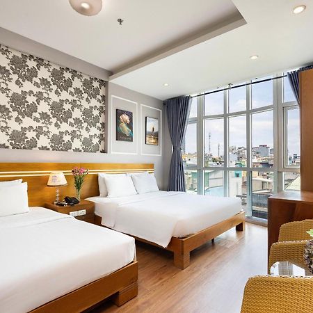 Lucky Star Hotel - Bui Vien Walking Street โฮจิมินห์ซิตี้ ภายนอก รูปภาพ
