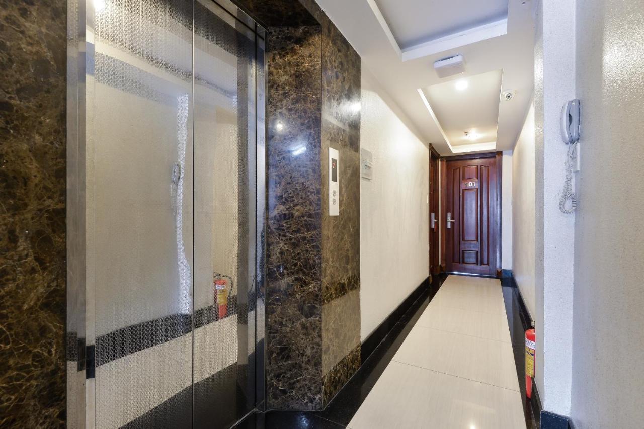 Lucky Star Hotel - Bui Vien Walking Street โฮจิมินห์ซิตี้ ภายนอก รูปภาพ