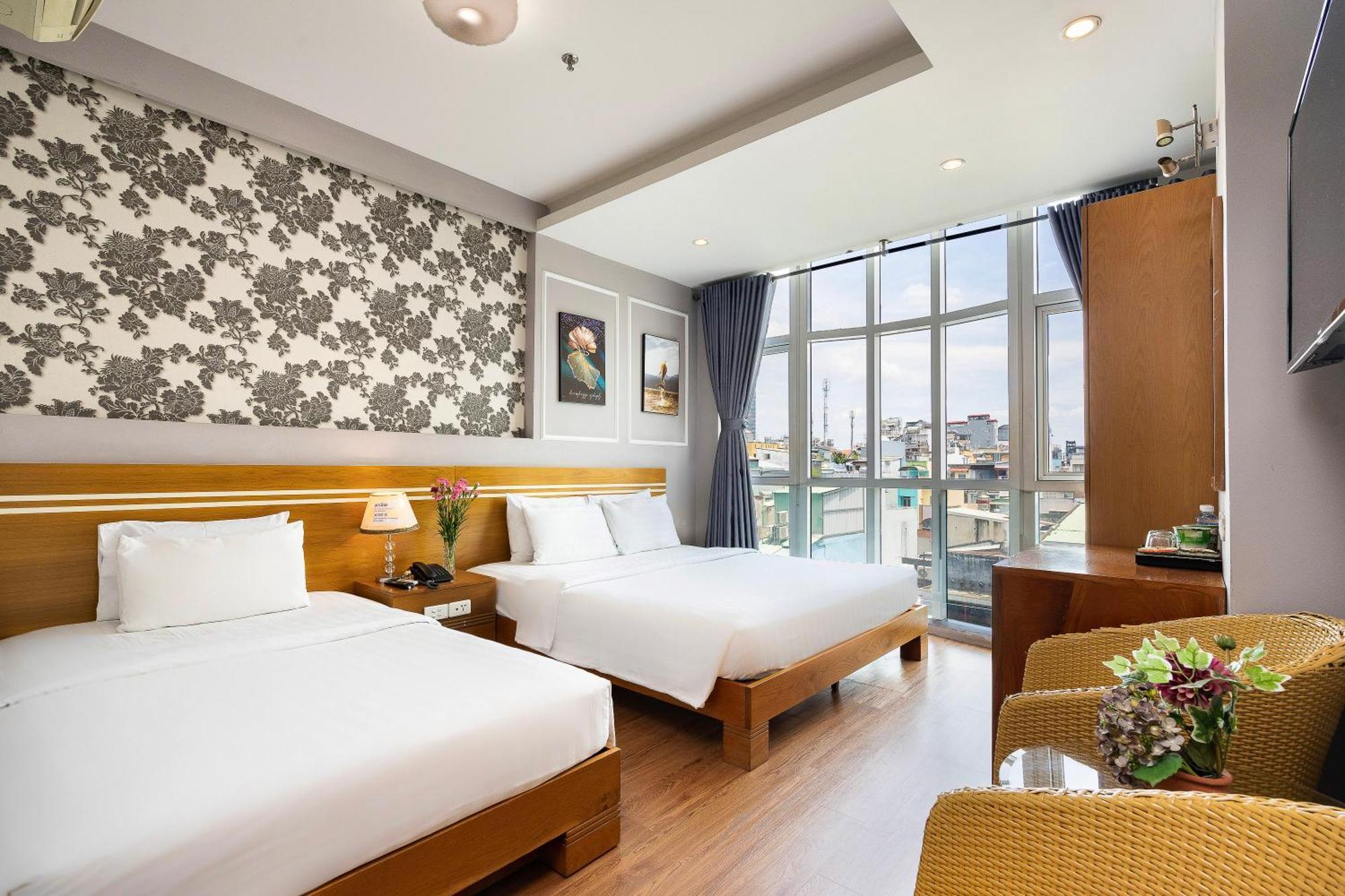 Lucky Star Hotel - Bui Vien Walking Street โฮจิมินห์ซิตี้ ภายนอก รูปภาพ