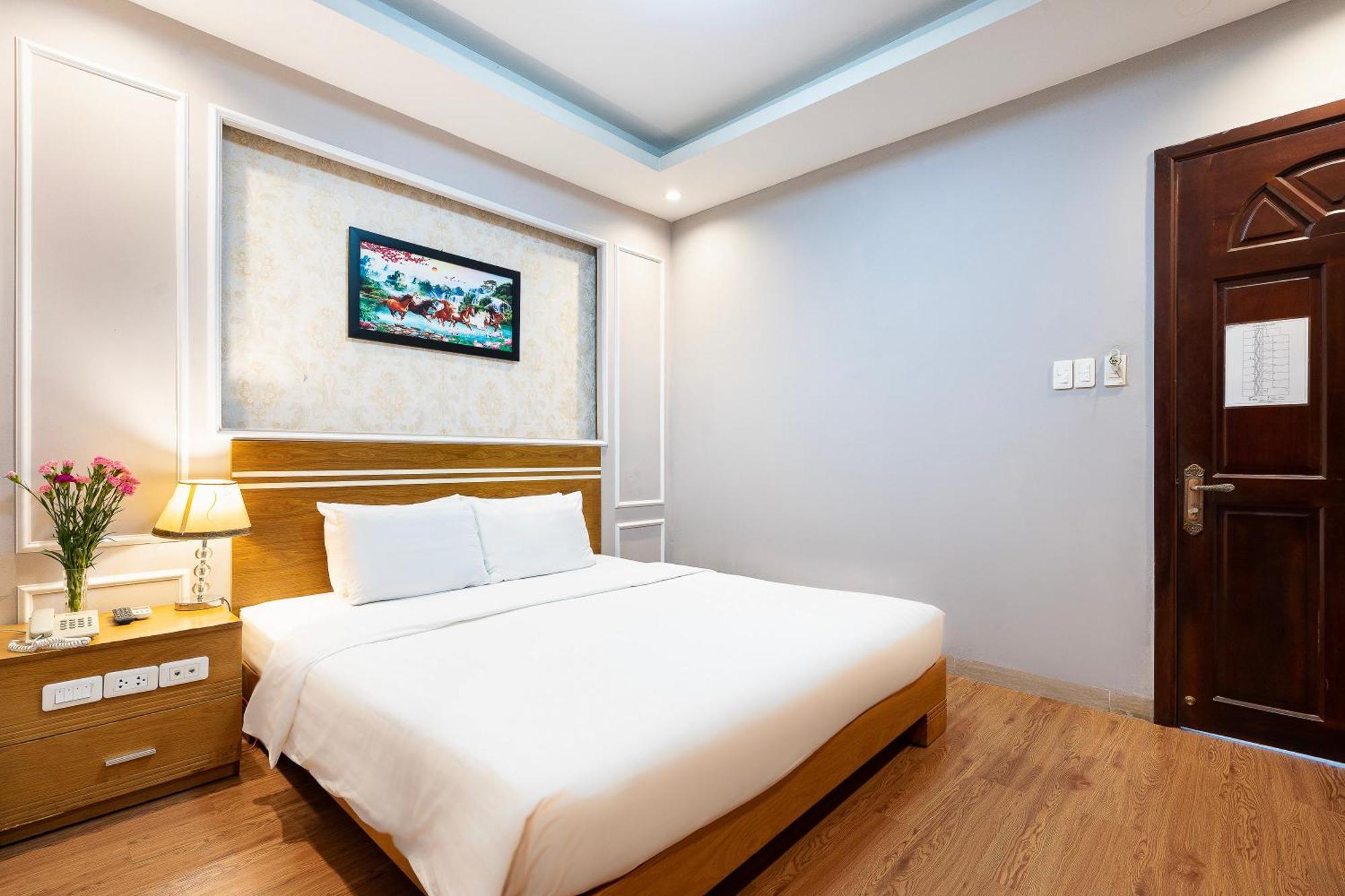 Lucky Star Hotel - Bui Vien Walking Street โฮจิมินห์ซิตี้ ภายนอก รูปภาพ